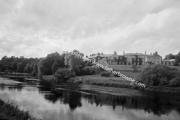 HOUSES FROM RIVER SUIR  WIDE ANGLE AND ORDINARY